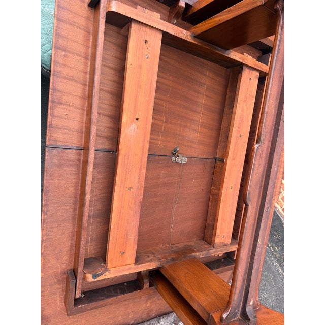 Vintage Georgian Regency Style Banded Mahogany Pedestal Extension Dining Table With Leaves For Sale - Image 12 of 18