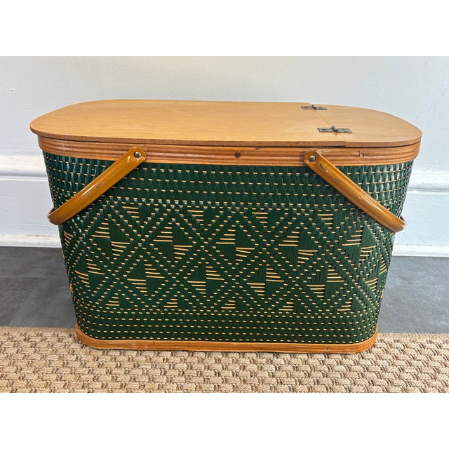 Abercrombie & Fitch Mid 20th Century Hawkeye Green and Tan Woven Picnic Hamper by Burlington Basket Co. For Sale - Image 4 of 13