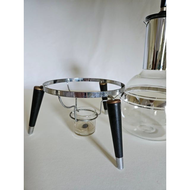 1950s Vintage Mid Century Modern Atomic Pyrex Coffee Pot With Tripod Warming Stand For Sale - Image 5 of 6