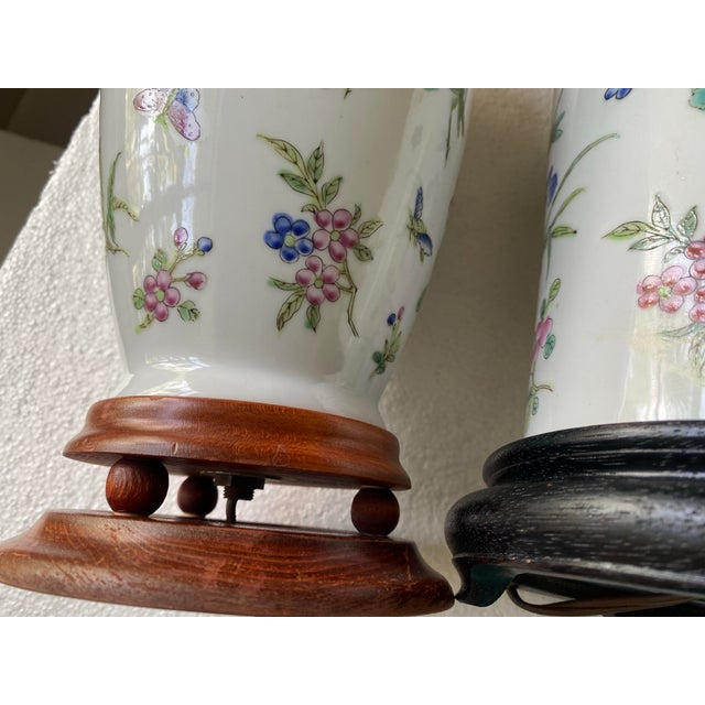 Chinoiserie Vintage Chinoiserie Porcelain Table Lamps With Hand-Painted Floral Motifs and Wooden Bases - Pair For Sale - Image 3 of 12