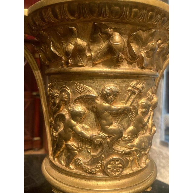 Black French 18th Century Louis XVI Ormolu Vases with Handles and Relief Putto on Black Belgian Marble Bases, Set of 2 For Sale - Image 8 of 18