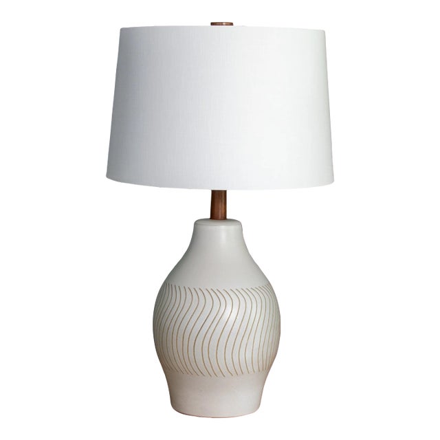 Mid Century Modern Gordon and Jane Martz White Incised Table Lamp M197 for Marshall Studios For Sale