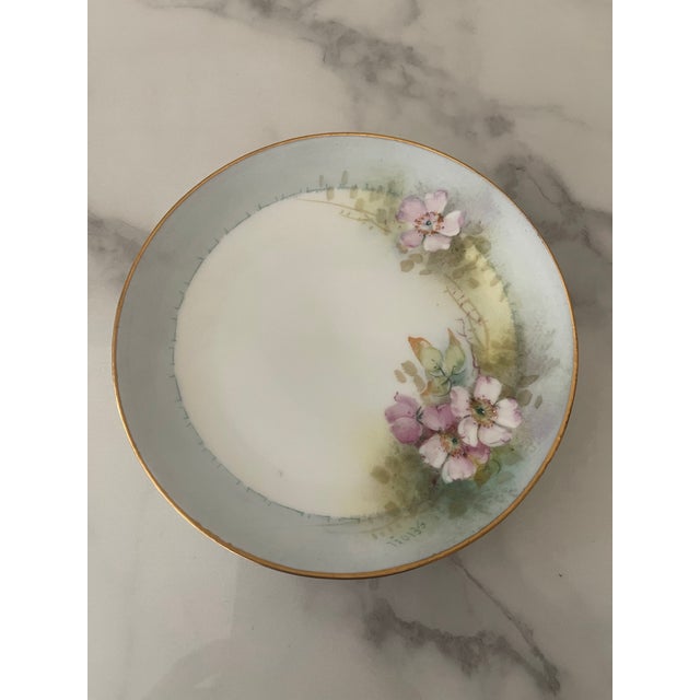 Traditional Late 19th Century Set of 3 Hand Painted Barvarian Dessert Plates Signed by Artist For Sale - Image 3 of 3