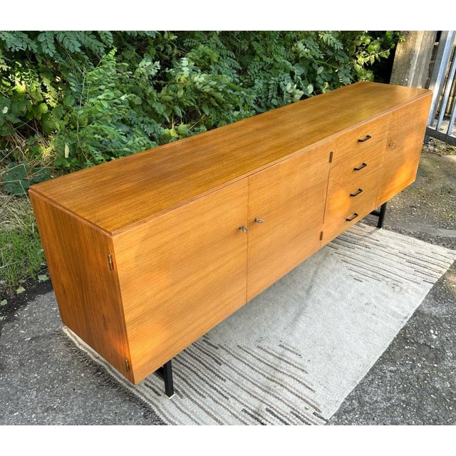 Wood Mid-Century Sideboard in Wood For Sale - Image 7 of 8