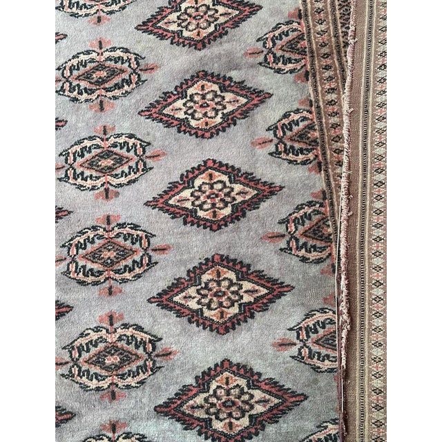 Vintage Pakistani Rug, 1980s For Sale - Image 13 of 16