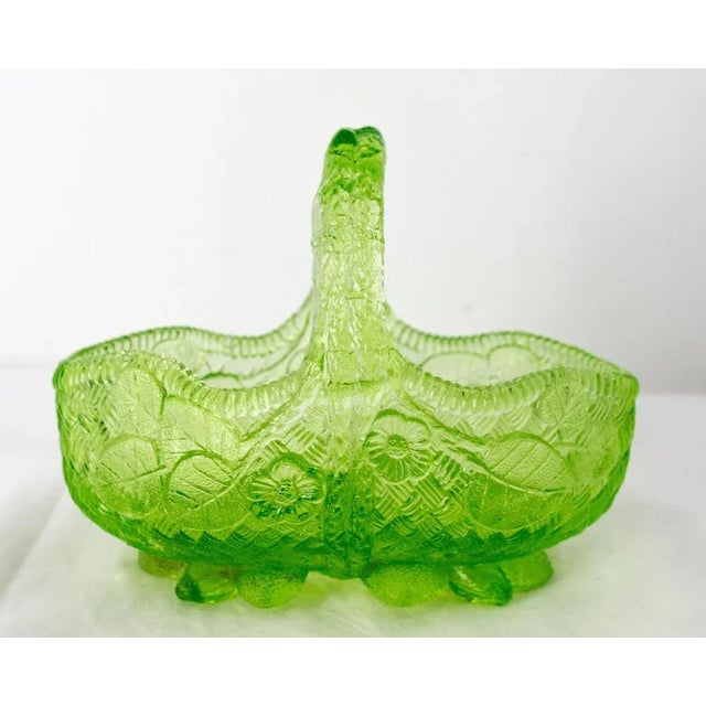 Green Glass Basket Centerpiece or Vide Poche, French, 1900s For Sale - Image 4 of 7