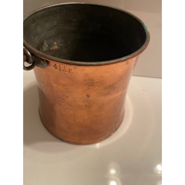 19th Century European Copper 4 Liter Hanging Hearth Pot – Rich Patina For Sale - Image 11 of 12
