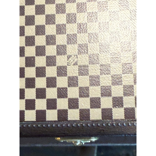 Louis Vuitton Limited Edition Paperweight, Mini Vuitton Jewelry Box in the Shape of a Trunk, 2012 For Sale - Image 3 of 18
