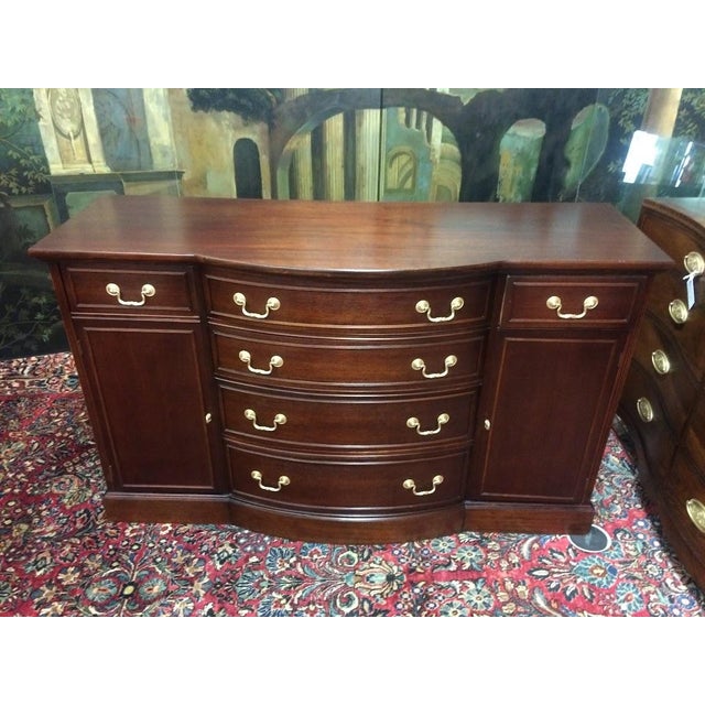 Traditional Vintage Mahogany Buffet, Federal Revival Server For Sale - Image 3 of 11