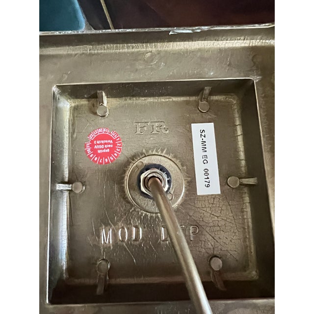 Mid-Century Modern Table Lamp in Brass For Sale - Image 6 of 10