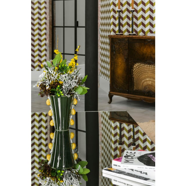 Traditional Bordallo Pinheiro Trail of Snails Vase, 91 oz For Sale - Image 3 of 5