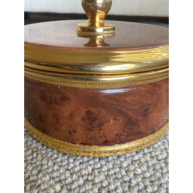 1990s Italian Faux Bois Burlwood and Gold Ceramic Lidded Jar/Box For Sale - Image 4 of 9
