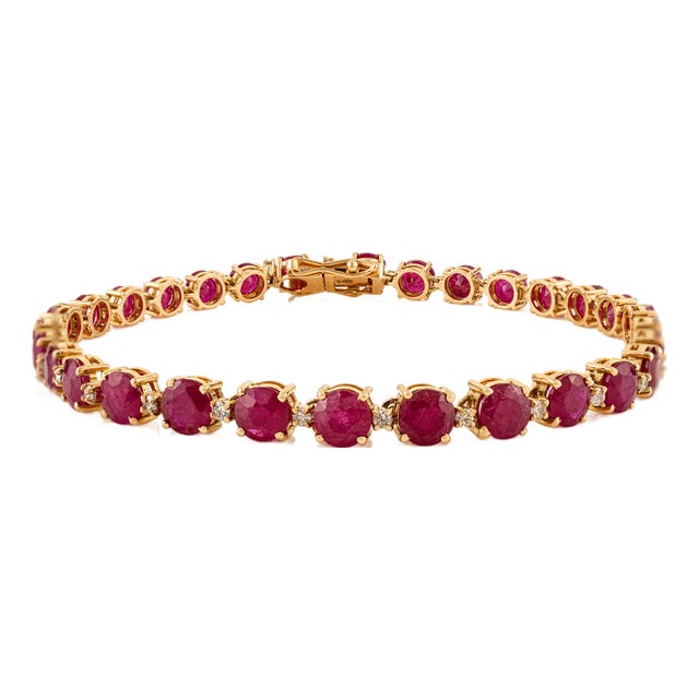 Handcrafted 12.99Ct Round Cut Ruby & Diamond Tennis Bracelet in 18k Gold For Sale