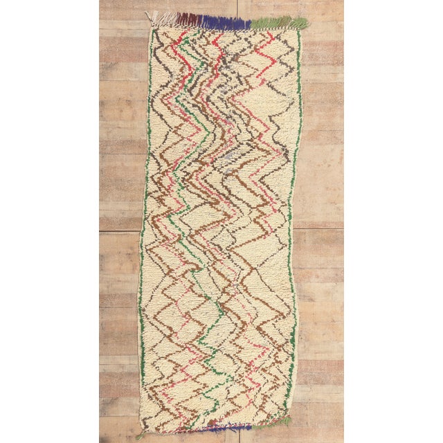 Vintage Azilal Moroccan Rug, 03'06 X 09'00 For Sale - Image 10 of 10