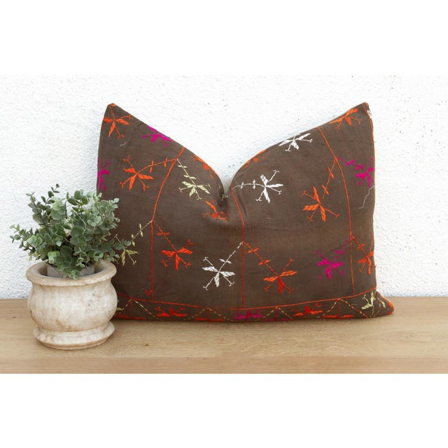 Juna Star, Antique Phulkari Lumbar Pillow Cover For Sale In Los Angeles - Image 6 of 6