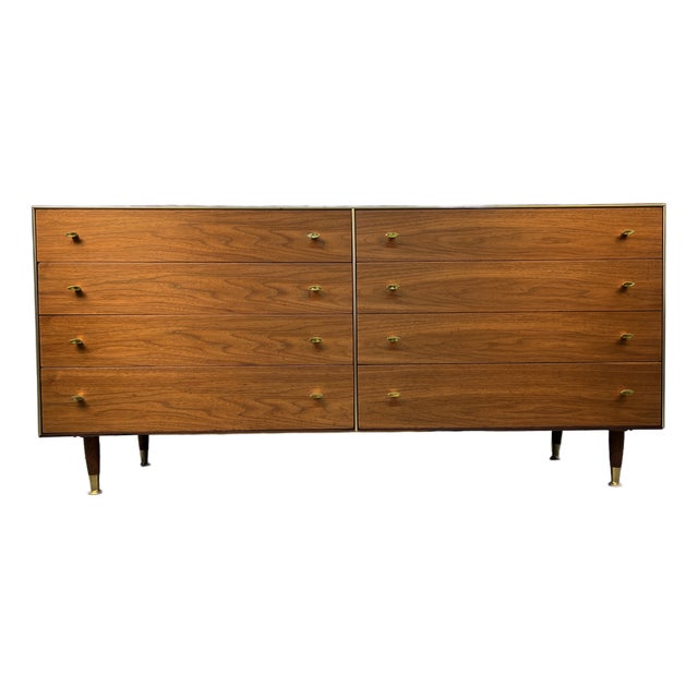 Mid-Century Modern Eight-Drawer Walnut Dresser by R-Way Furniture For Sale