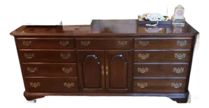 Ethan Allen Georgian Court Triple Dresser