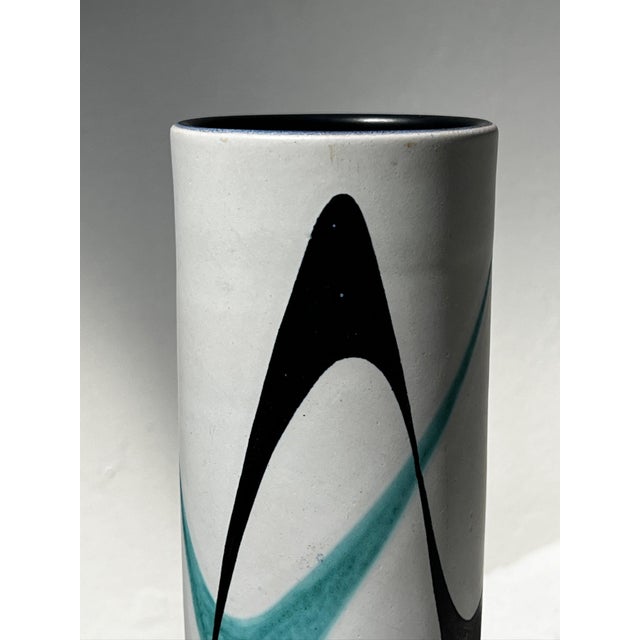 Mid-Century Modern Vintage Müller Lucerne Studio Pottery Vase - Mid-Century Modern Swiss Ceramic For Sale - Image 3 of 9
