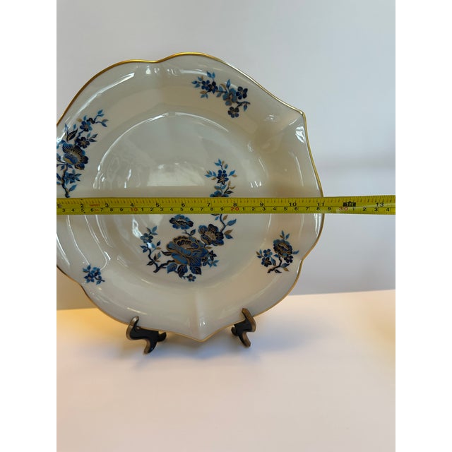 Ceramic 1980s Lenox "Pagoda" Pattern 11 Inches Diameter Cake Platter Scalloped Edges, Floral Design in Ivory and Blue With 24k Gold Trim For Sale - Image 7 of 18