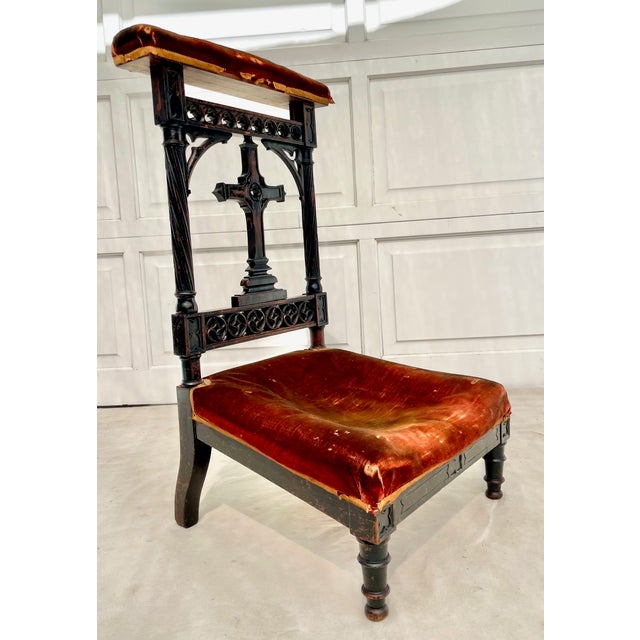 19th Century Gothic Revival Prie-Dieu Prayer Chair With Carved Cross and Velvet Upholstery For Sale - Image 14 of 16