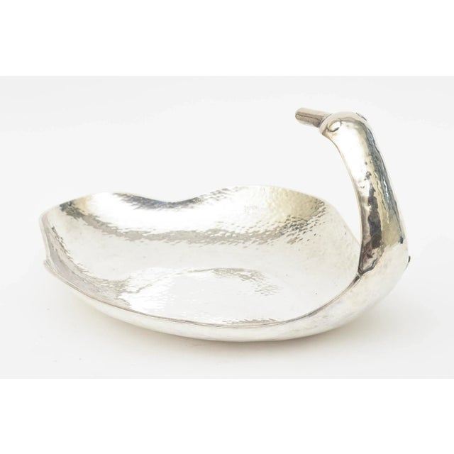 Modern Vintage Hand Hammered Silver Plate Monumental Scalloped Serving Bow With Duck Neck,1980's For Sale - Image 3 of 11