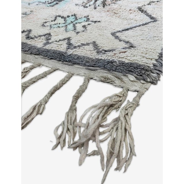 Moroccan Boujad Wool Rug - 10.5 X 6.3 Ft For Sale - Image 4 of 6