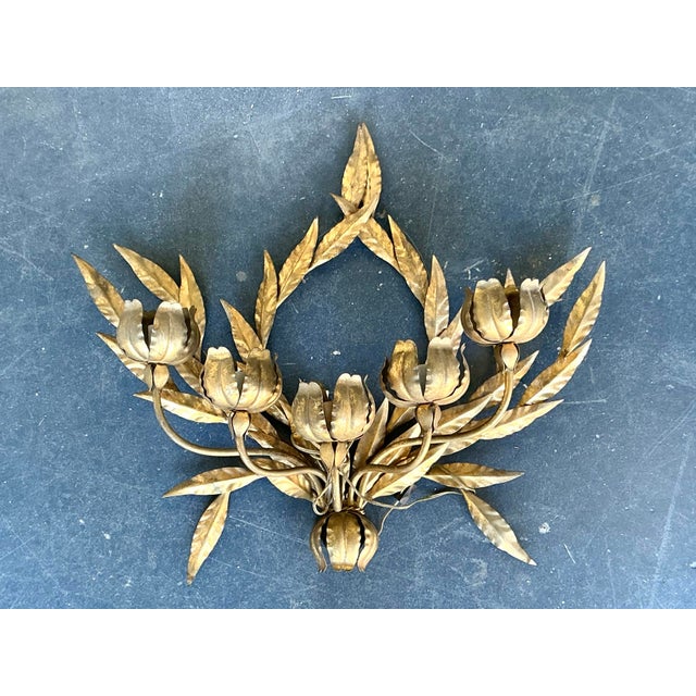 Late 20th Century Vintage Regency Laurel Leaf Wall Sconce For Sale - Image 5 of 12