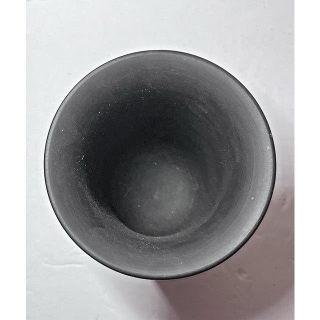 Wedgwood Vintage 1965 Wedgwood Black Basalt & Jasperware Arcadian Vase For Sale - Image 4 of 5