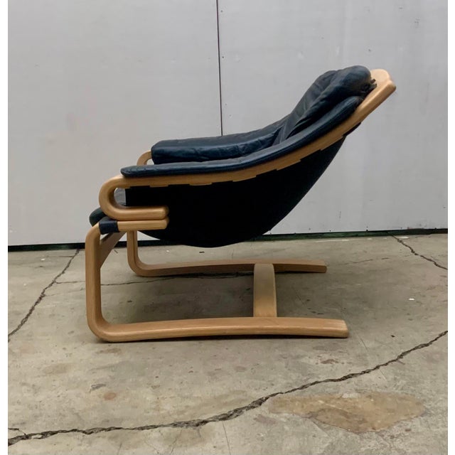 Mid-Century Modern 1960s Mid Century Scandinavian Modern Bentwood Black Leather Lounge Chair For Sale - Image 3 of 10