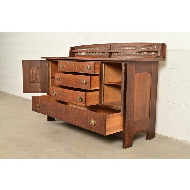 Lifetime Furniture Antique Mission Oak Arts & Crafts Sideboard, Circa 1910 For Sale In South Bend - Image 6 of 17