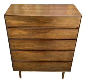Royal American by Stanley for Distinctive Furniture Chest of Drawers