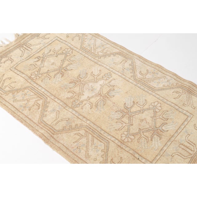 1960s Mid 20th Century Low Pile Wool Carpet for Neutral Interiors For Sale - Image 5 of 10