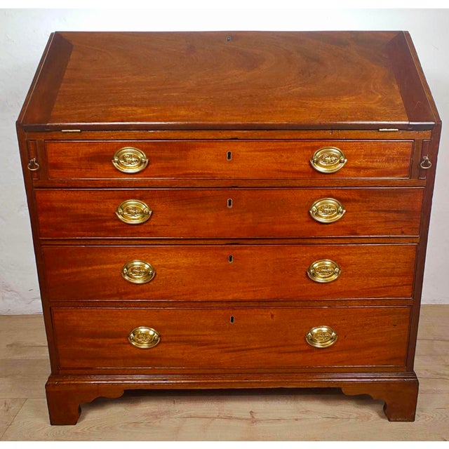 Antique English George III Secretaire in Oak, 1800 For Sale - Image 14 of 18