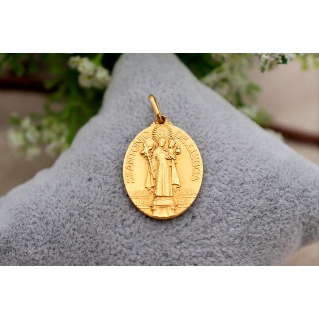 Metal 19.2k Gold Saint Anthony of Lisbon Pendant For Sale - Image 7 of 7