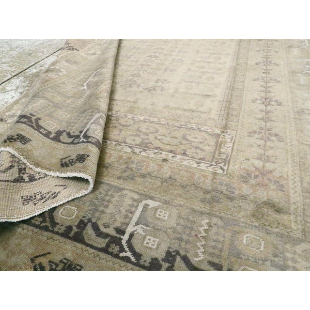 Galerie Shabab Collection Mid-20th Century Handmade Turkish Kayseri Accent Rug For Sale In New York - Image 6 of 6