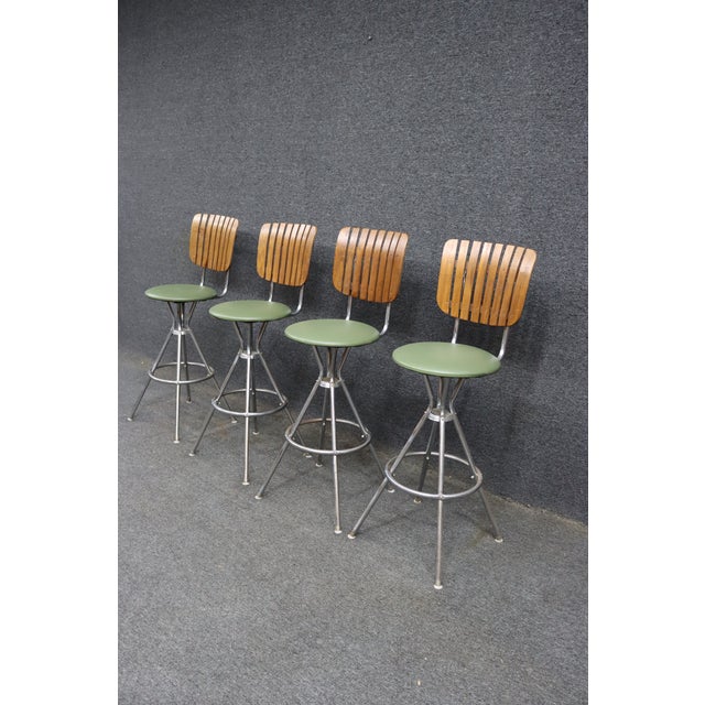 Set of 4 Mid-Century Modern Walnut & Chrome Swivel Bar Stools For Sale In Philadelphia - Image 6 of 9