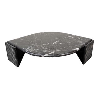 Italian Postmodern Eye or Teardrop Shaped Marble Coffee Table 1980s For Sale