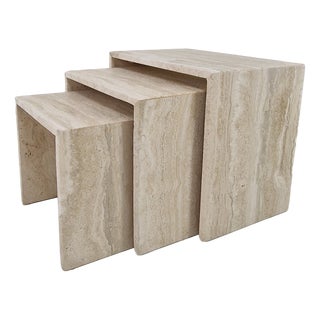 Italian Grooved Travertine Nesting Tables, 1980s, Set of 3 For Sale