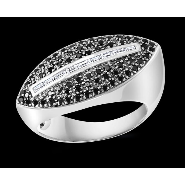0.8 Carat Black and White Diamond Ring 18 Karat White Gold, Size 7 For Sale - Image 17 of 18