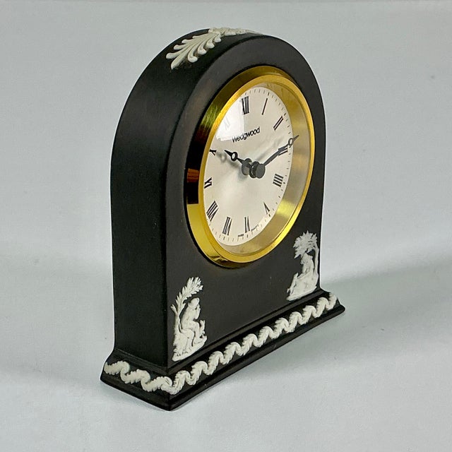 Wedgwood 1989 Vintage English Neoclassical Chippendale Wedgwood Black Jasperware Desk Clock, Lord Wedgwood Signed For Sale - Image 4 of 16