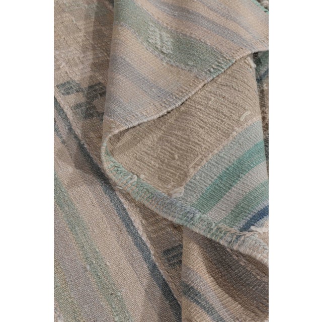 Modern Vintage Circa 1940 Tan Turkish Kilim Flatweave Rug 5ft 5in X 9ft 7in For Sale - Image 3 of 14