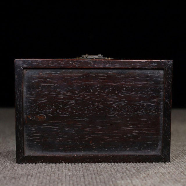 Vintage Sandalwood Jewelry Box With Mother-of-Pearl Bird & Floral Inlay For Sale In Los Angeles - Image 6 of 9