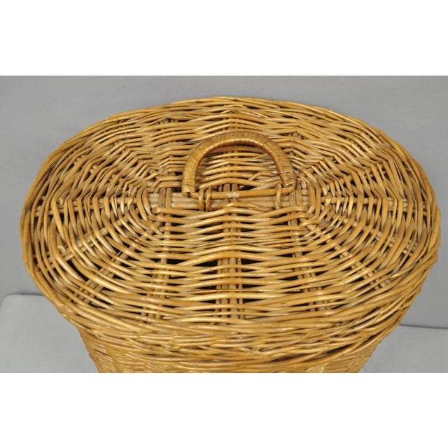 Vintage Mid Century Modern Handwoven Wicker Rattan Laundry Basket W Lid For Sale - Image 4 of 17