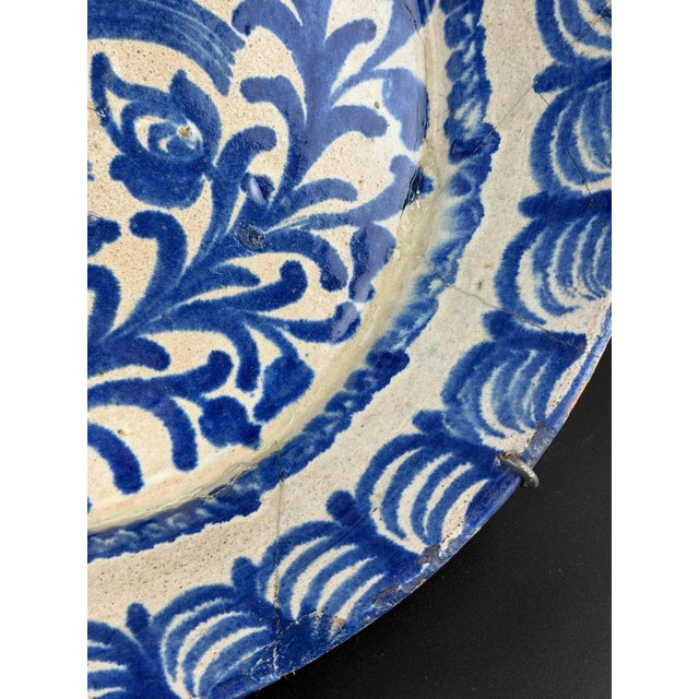 Spanish Fajalauza Bowl in Hand-Painted Blue and White Pottery from Lebrillo For Sale - Image 10 of 16