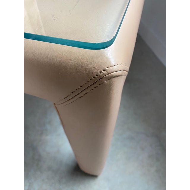 Pair of Vintage Leather Parsons Side Tables, Vintage Design, Usa For Sale - Image 6 of 15