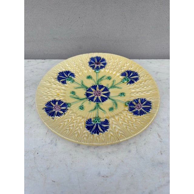French Majolica cornflower and wheat plate Sarreguemines, Circa 1890.