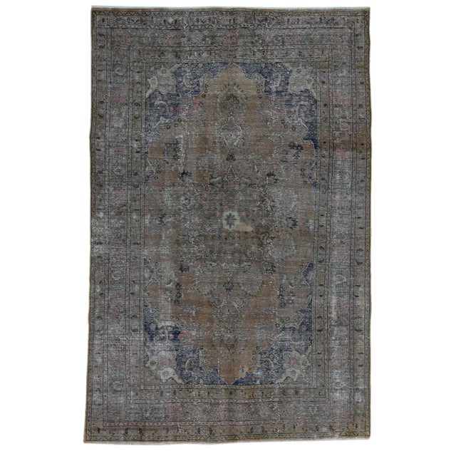 Vintage Middle Eastern Hand-Knotted Rug For Sale - Image 6 of 6