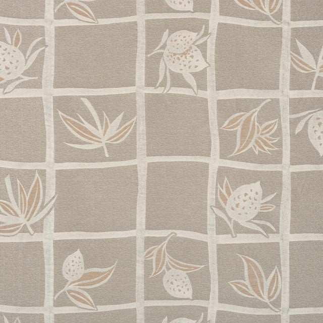 Schumacher High Line Fabric In Nacre For Sale In New York - Image 6 of 6