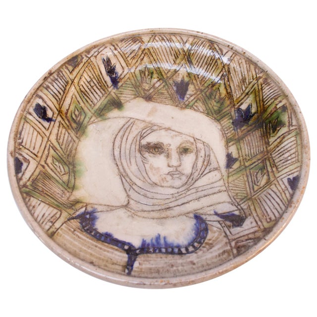 Pollack Figural Stoneware Decorative Plate For Sale - Image 10 of 10