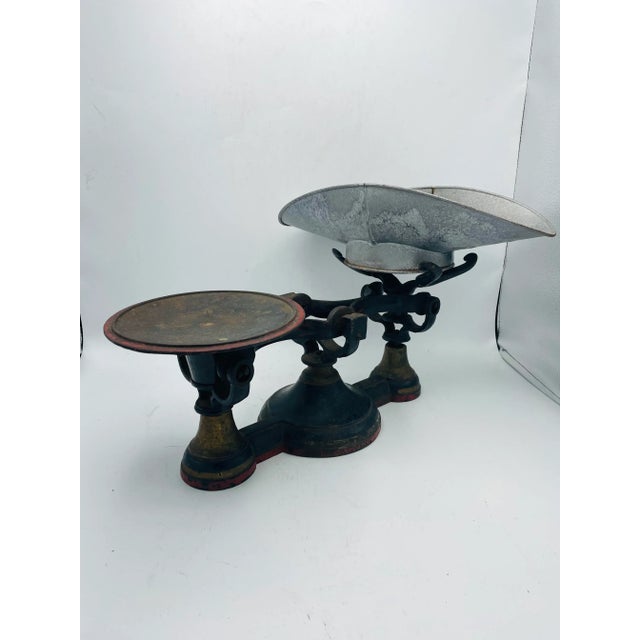 Farmhouse Vintage Balance Scales With Tin Scoop Tray For Sale - Image 3 of 11